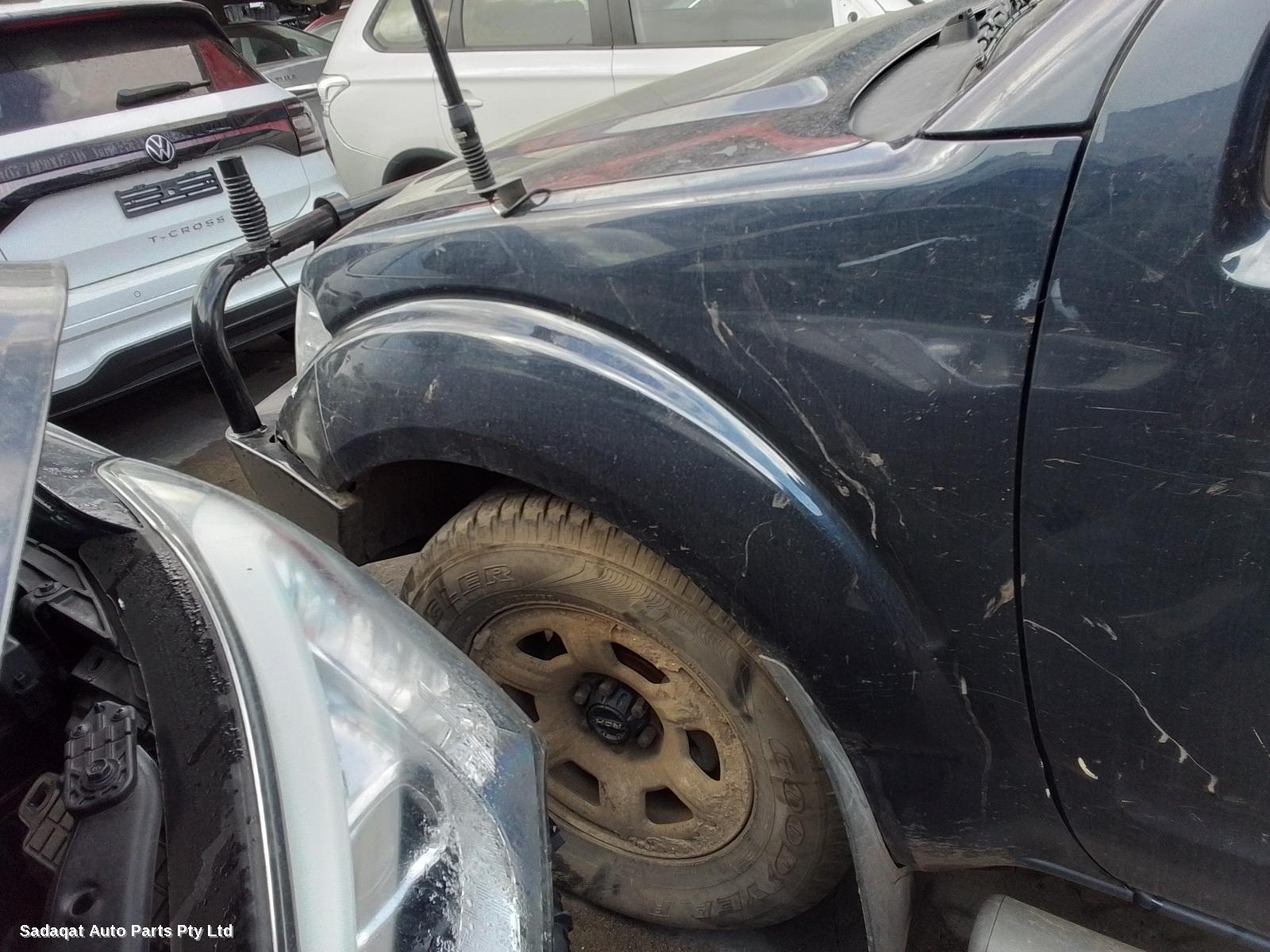 Nissan Navara Right Headlamp