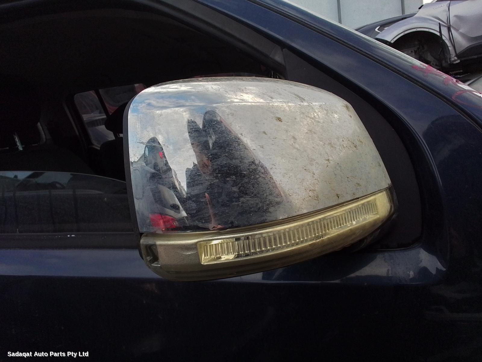 Nissan Navara Right Headlamp