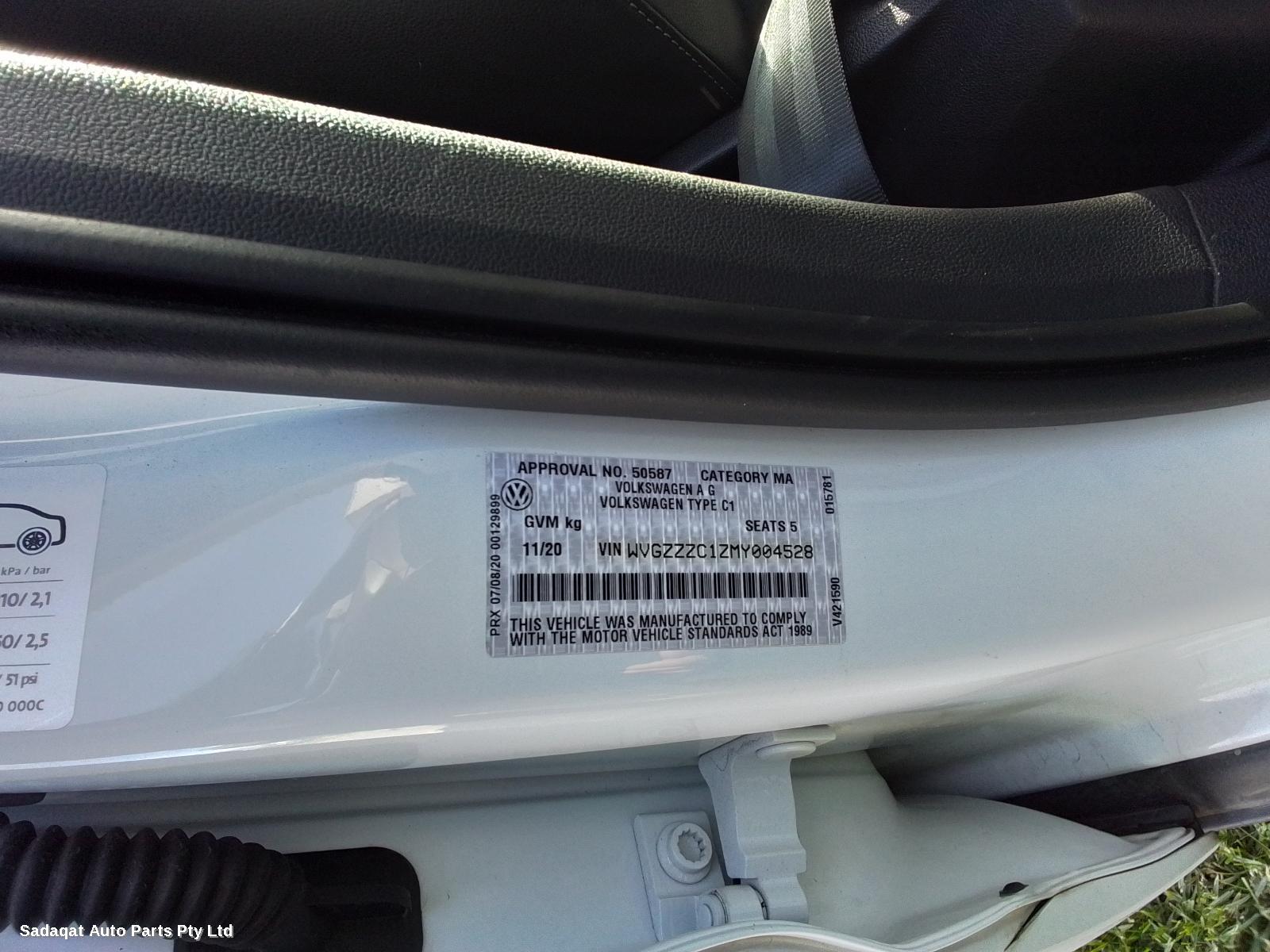 Volkswagen T-cross Hoodlining