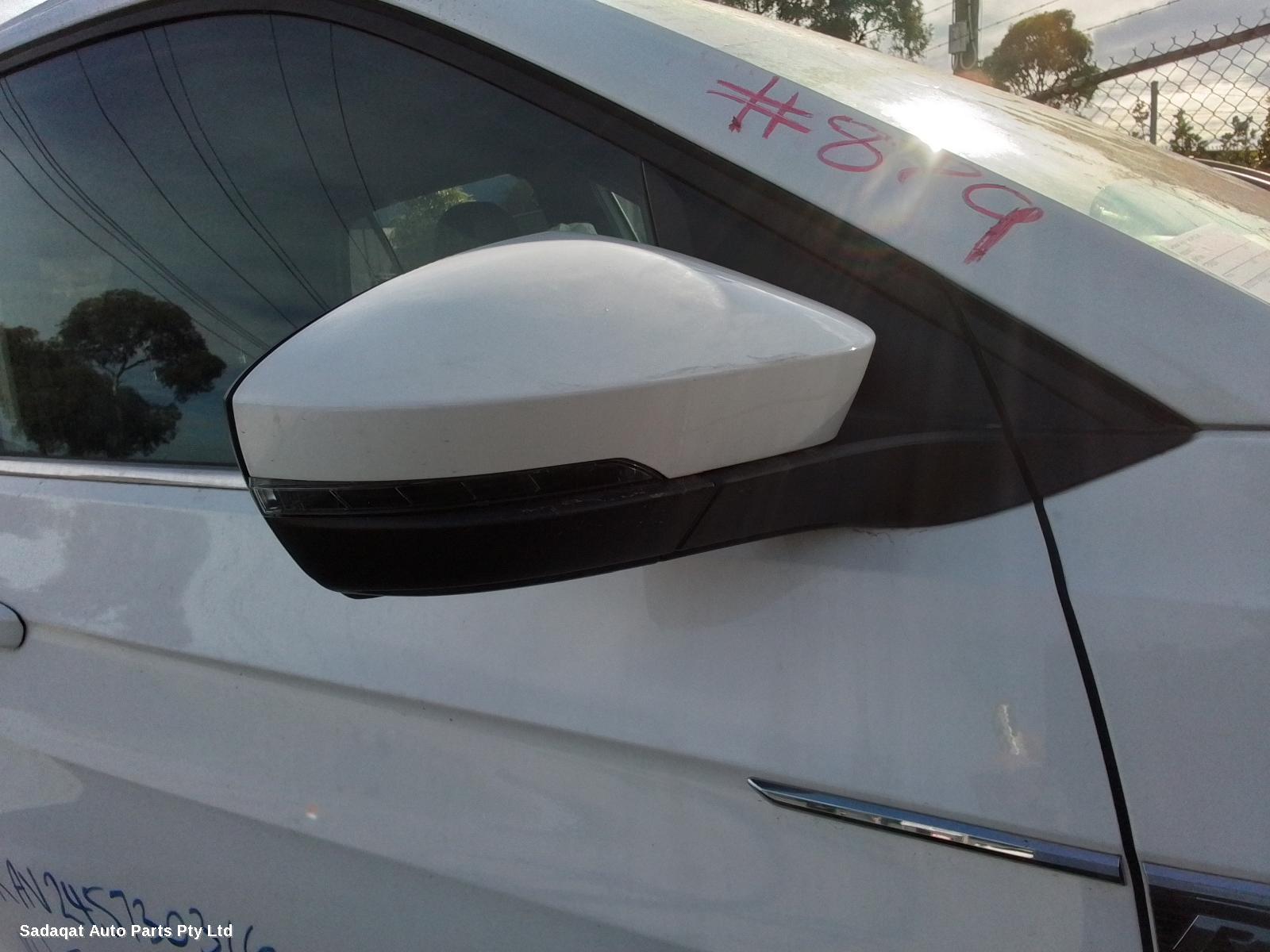 Volkswagen T-cross Hoodlining