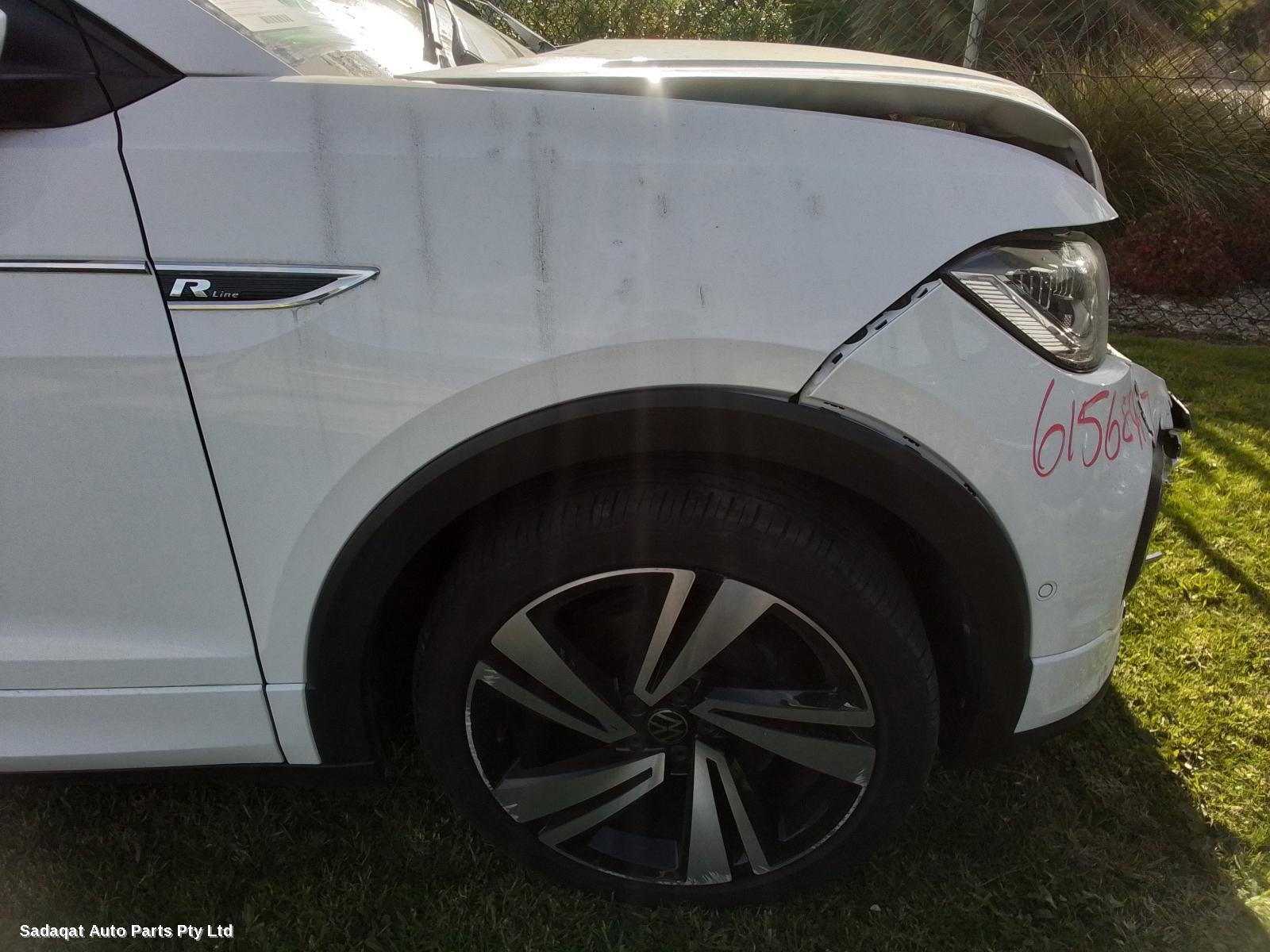 Volkswagen T-cross Hoodlining