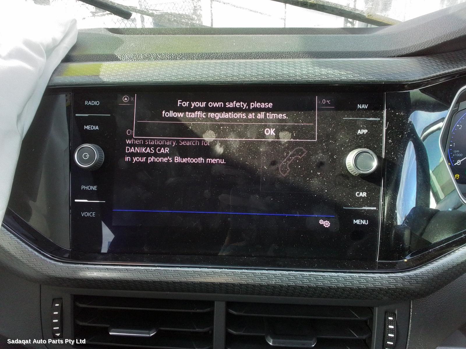 Volkswagen T-cross Hoodlining