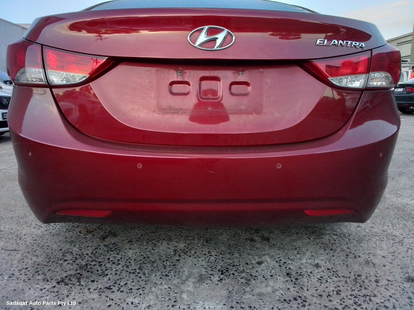 Hyundai Elantra Right Guard