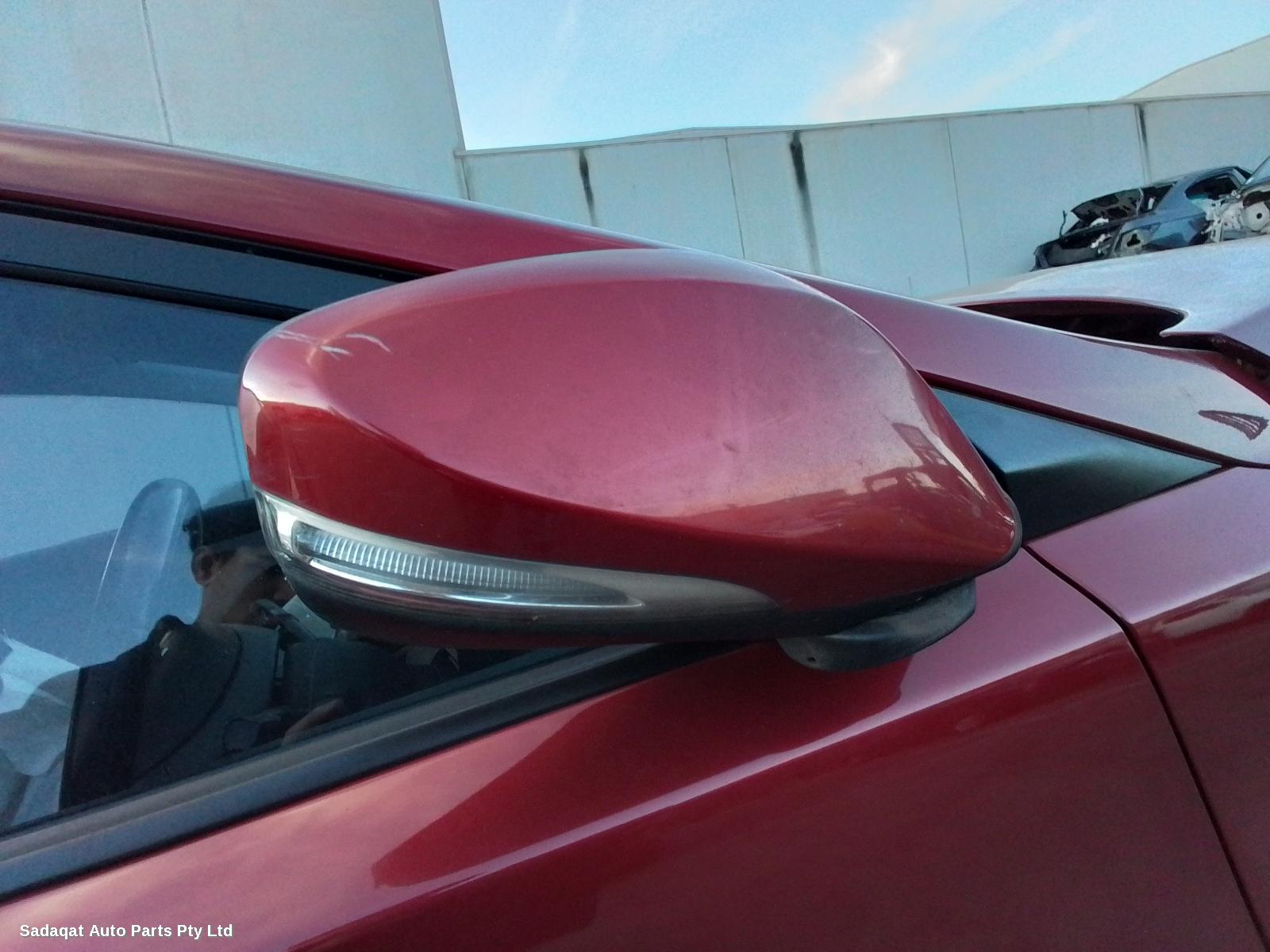 Hyundai Elantra Right Guard