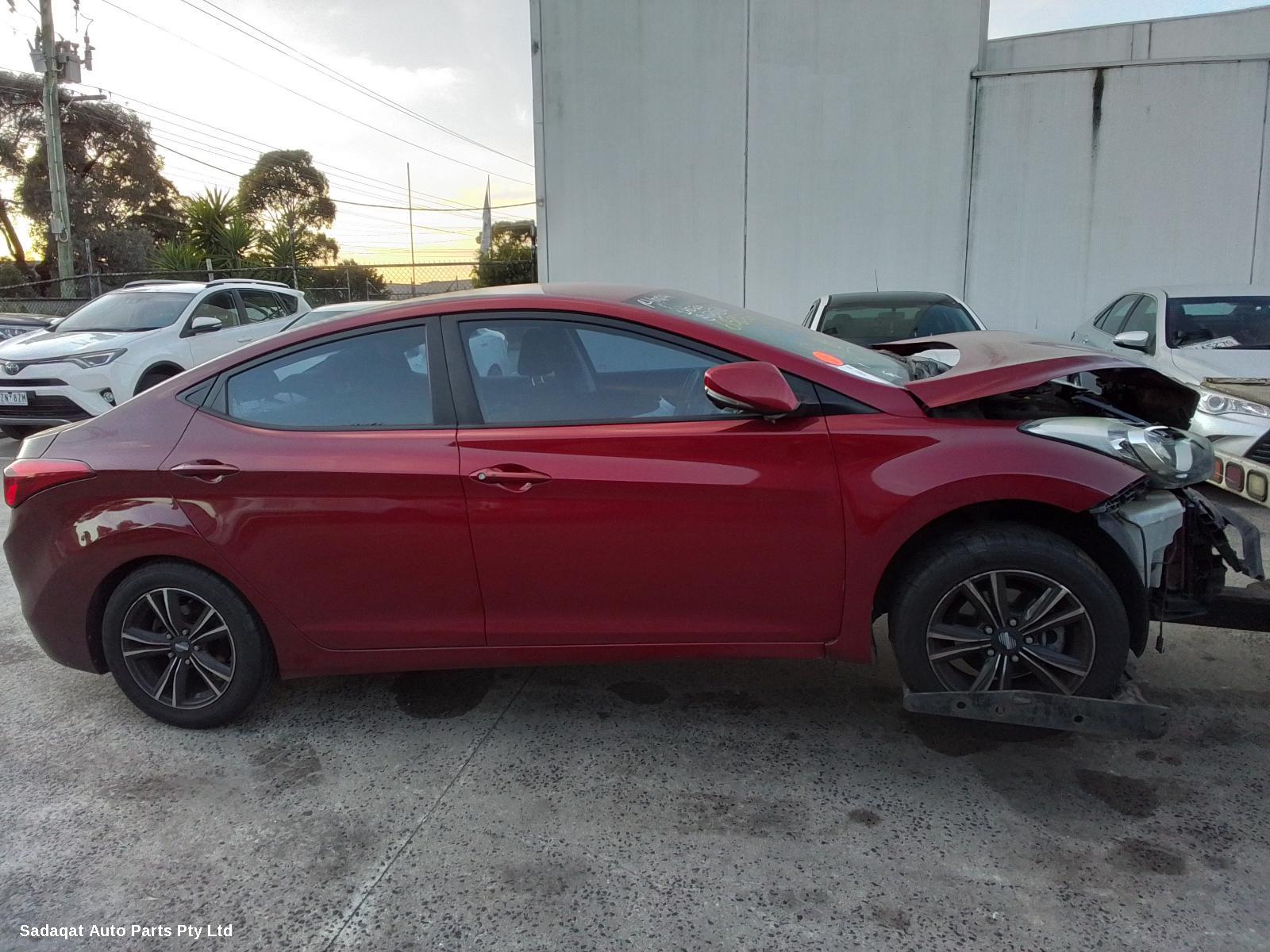 Hyundai Elantra Right Guard