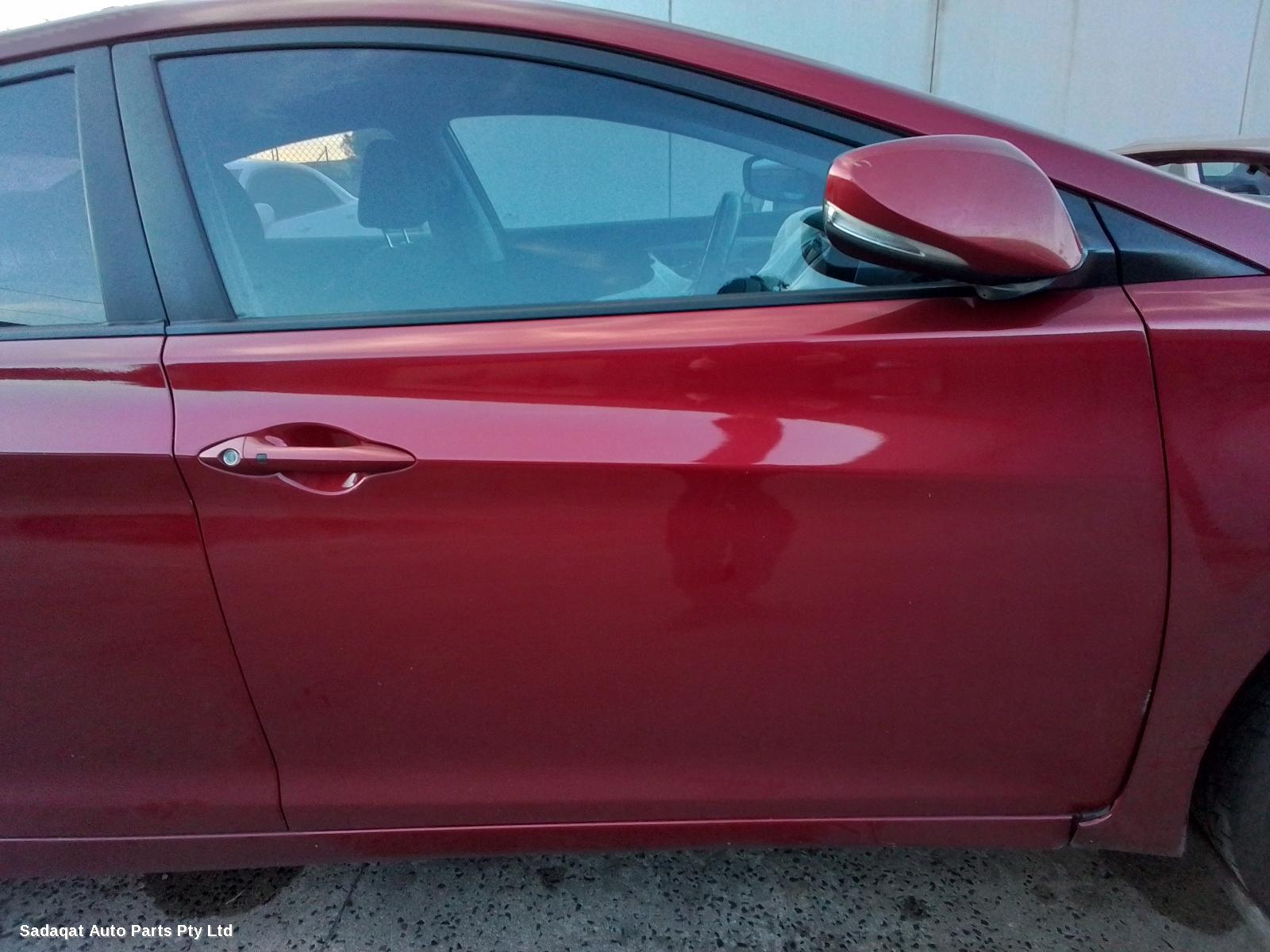 Hyundai Elantra Right Guard