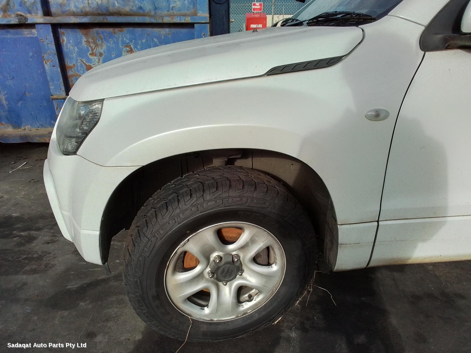 Suzuki Vitara Overflow Bottle