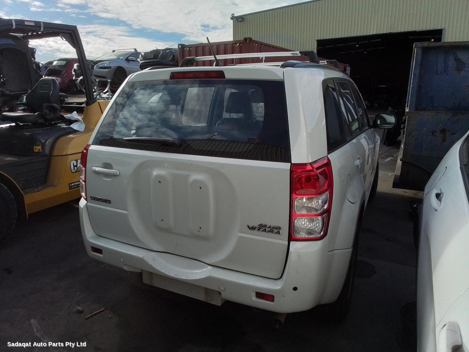 Suzuki Vitara Overflow Bottle