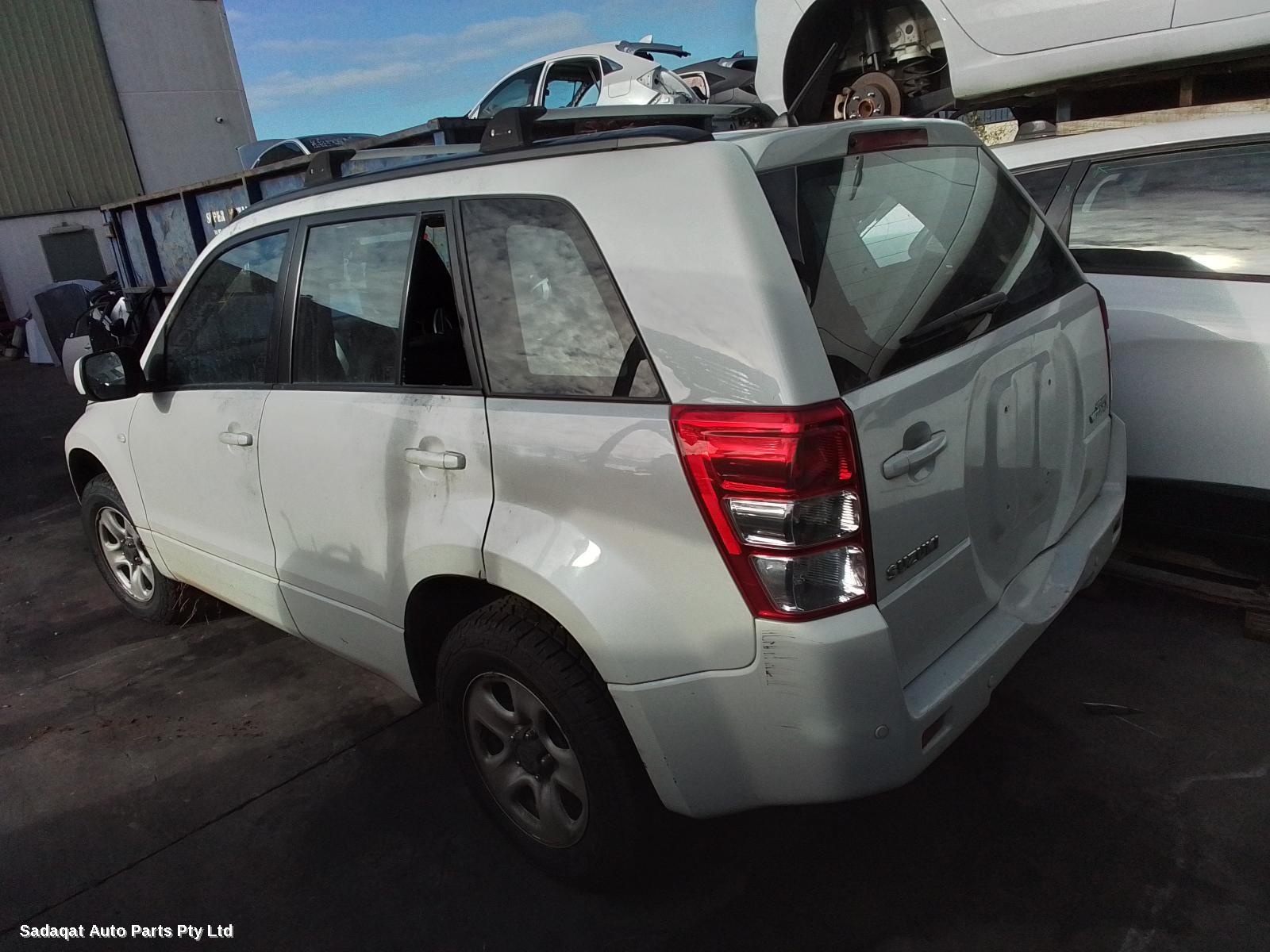 Suzuki Vitara Overflow Bottle