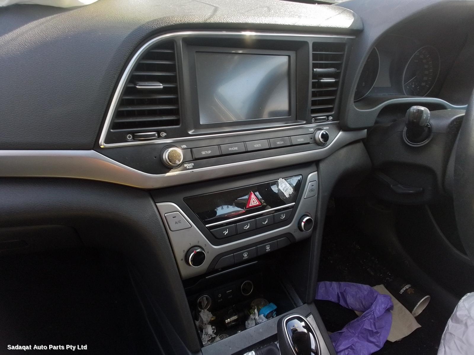 Hyundai Elantra Rear Garnish