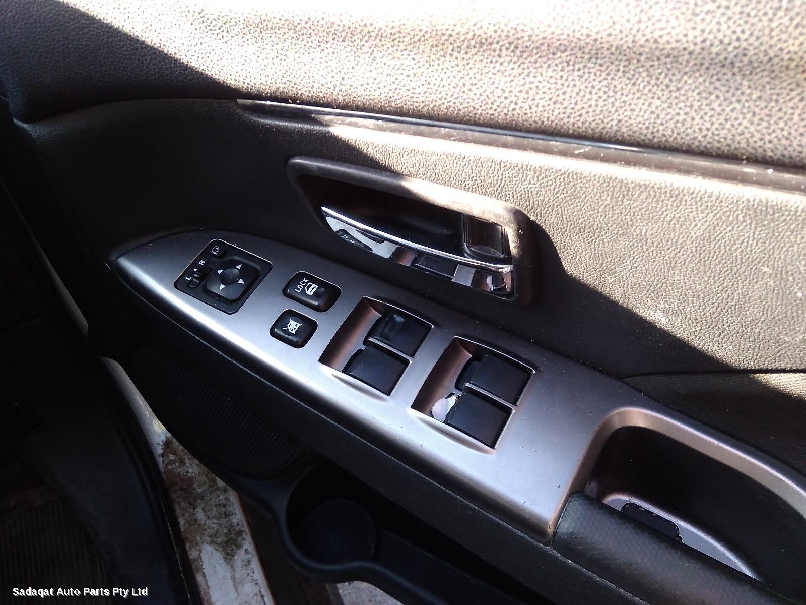 Mitsubishi Asx Right Front Door