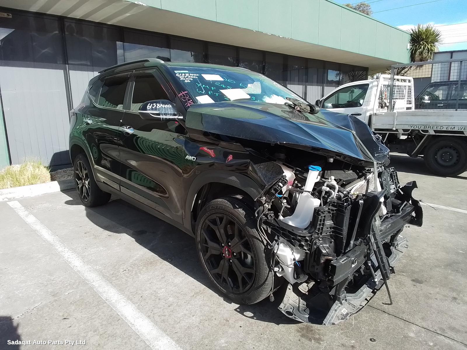 Kia Seltos Left Rear 1/4 Door Glass