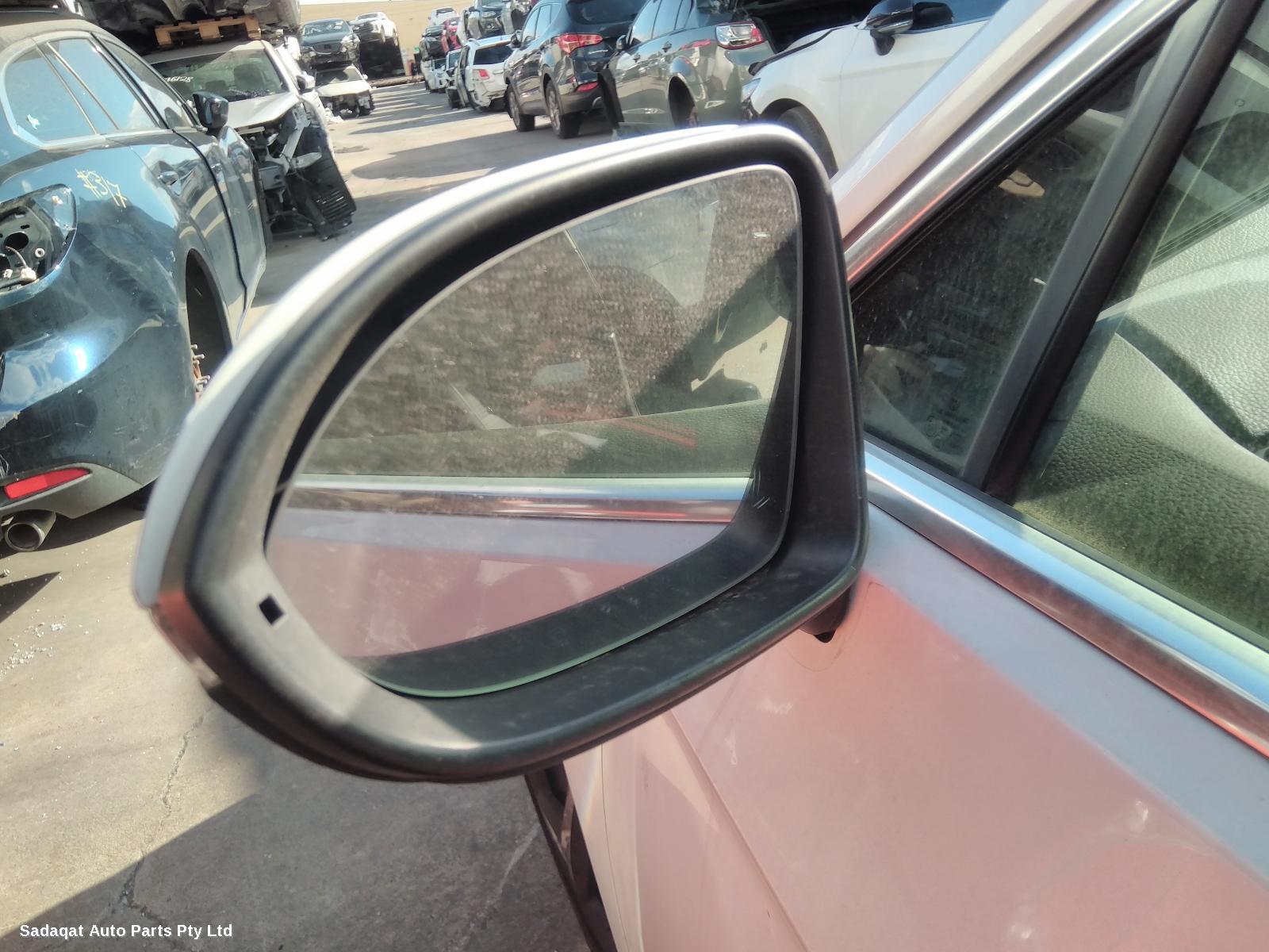 Volkswagen Passat Fan