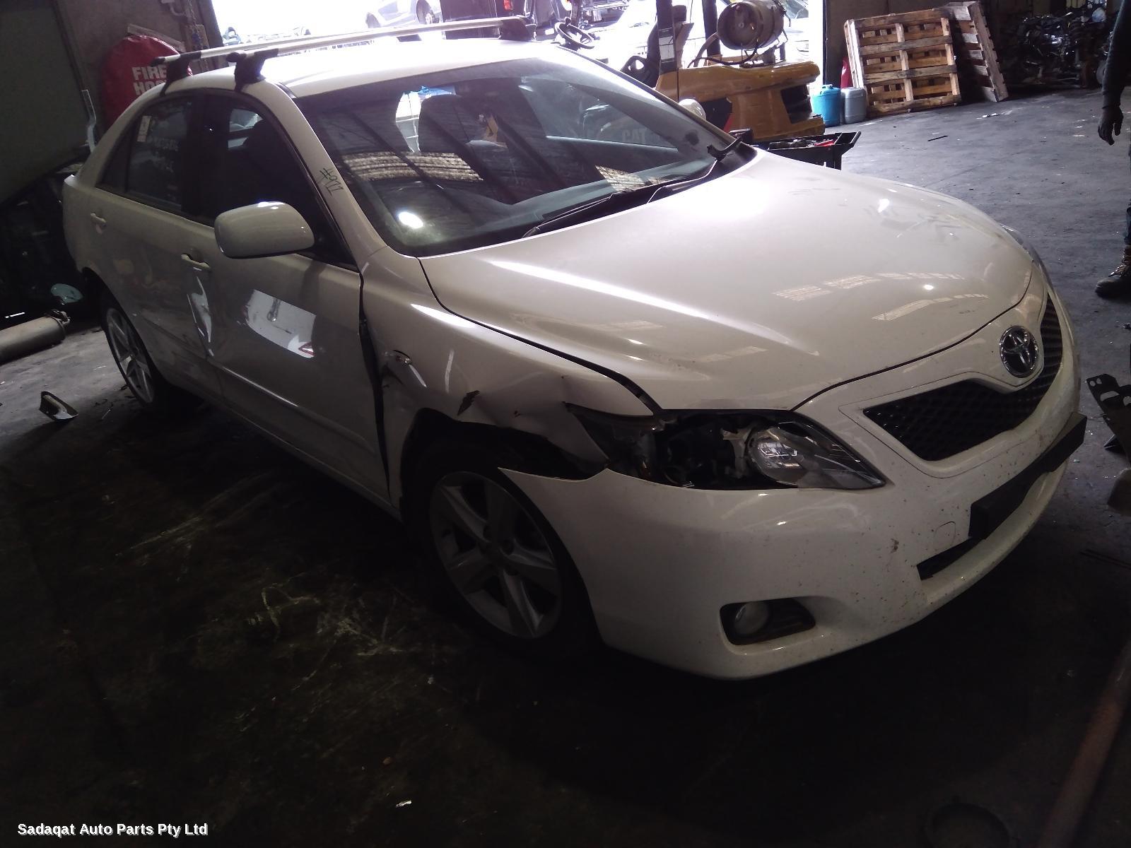 Toyota Camry Left Taillight