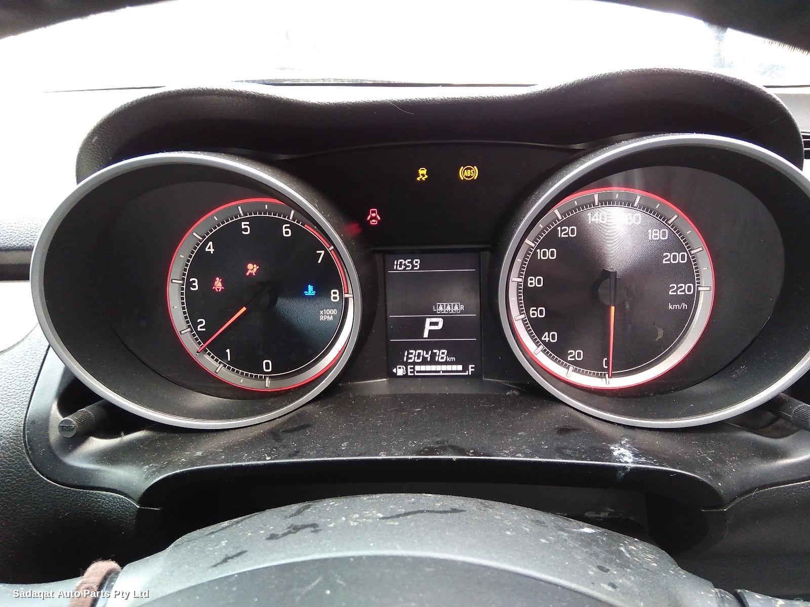 Suzuki Swift Right Door Mirror