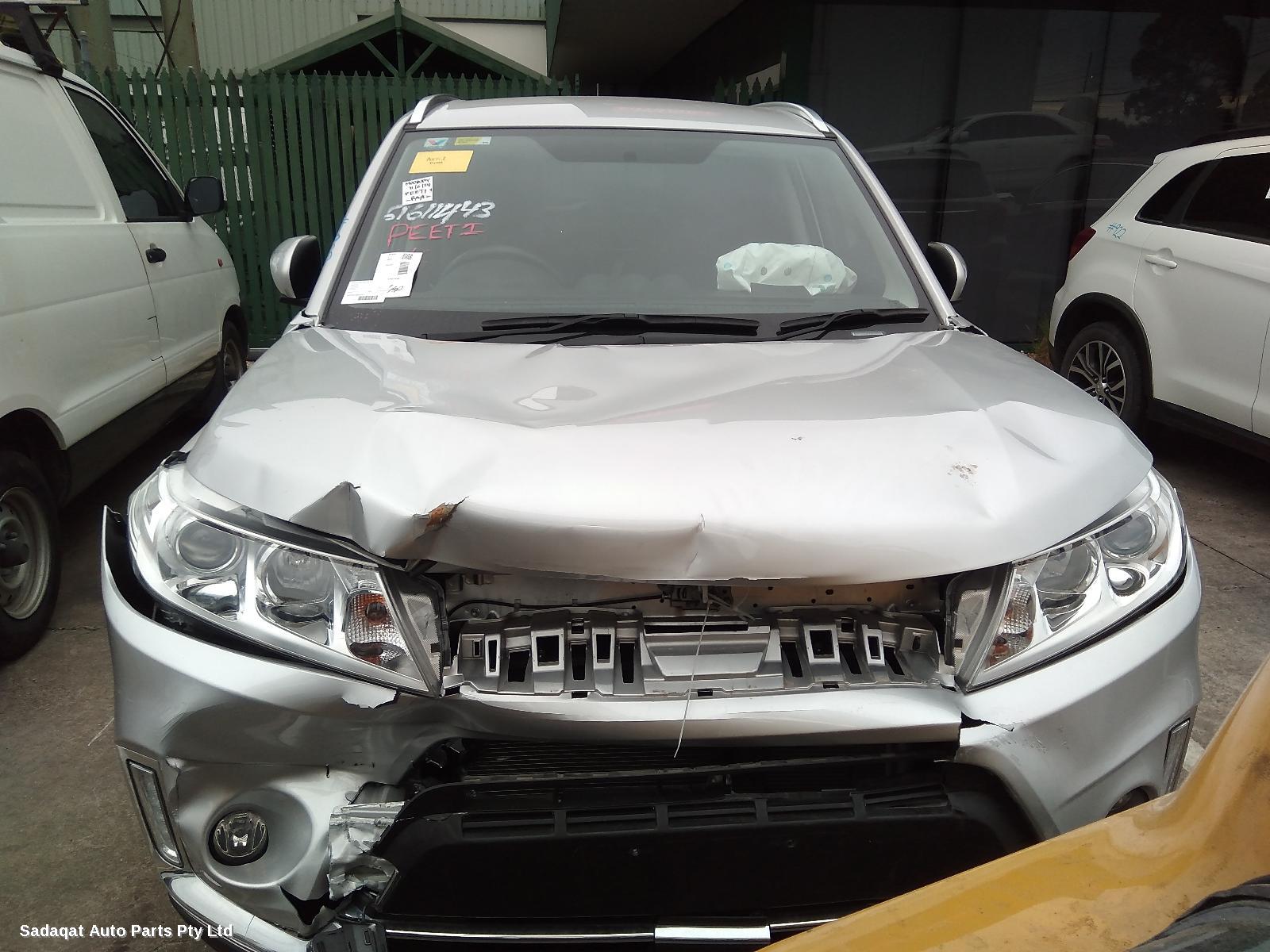 Suzuki Vitara Right Door Mirror