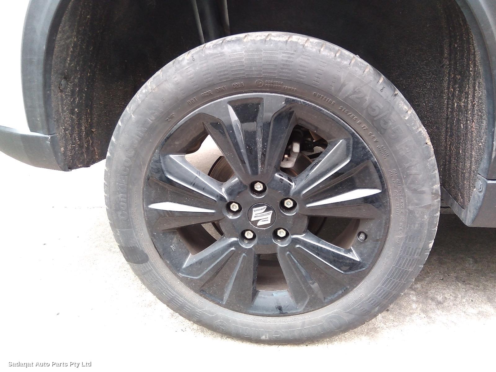 Suzuki Vitara Right Door Mirror