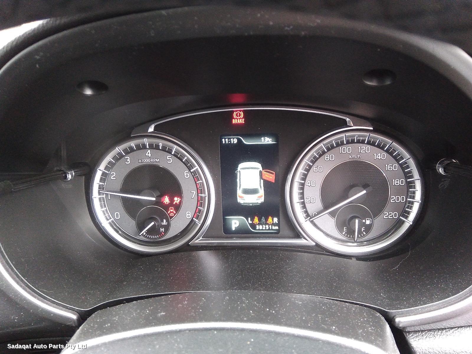 Suzuki Vitara Right Door Mirror