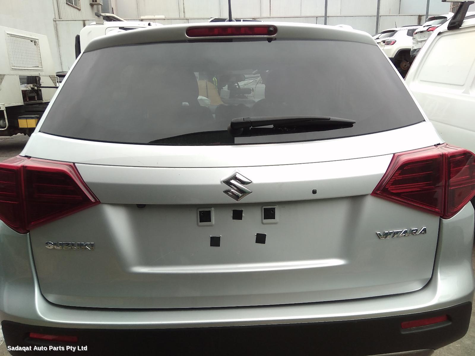 Suzuki Vitara Right Door Mirror