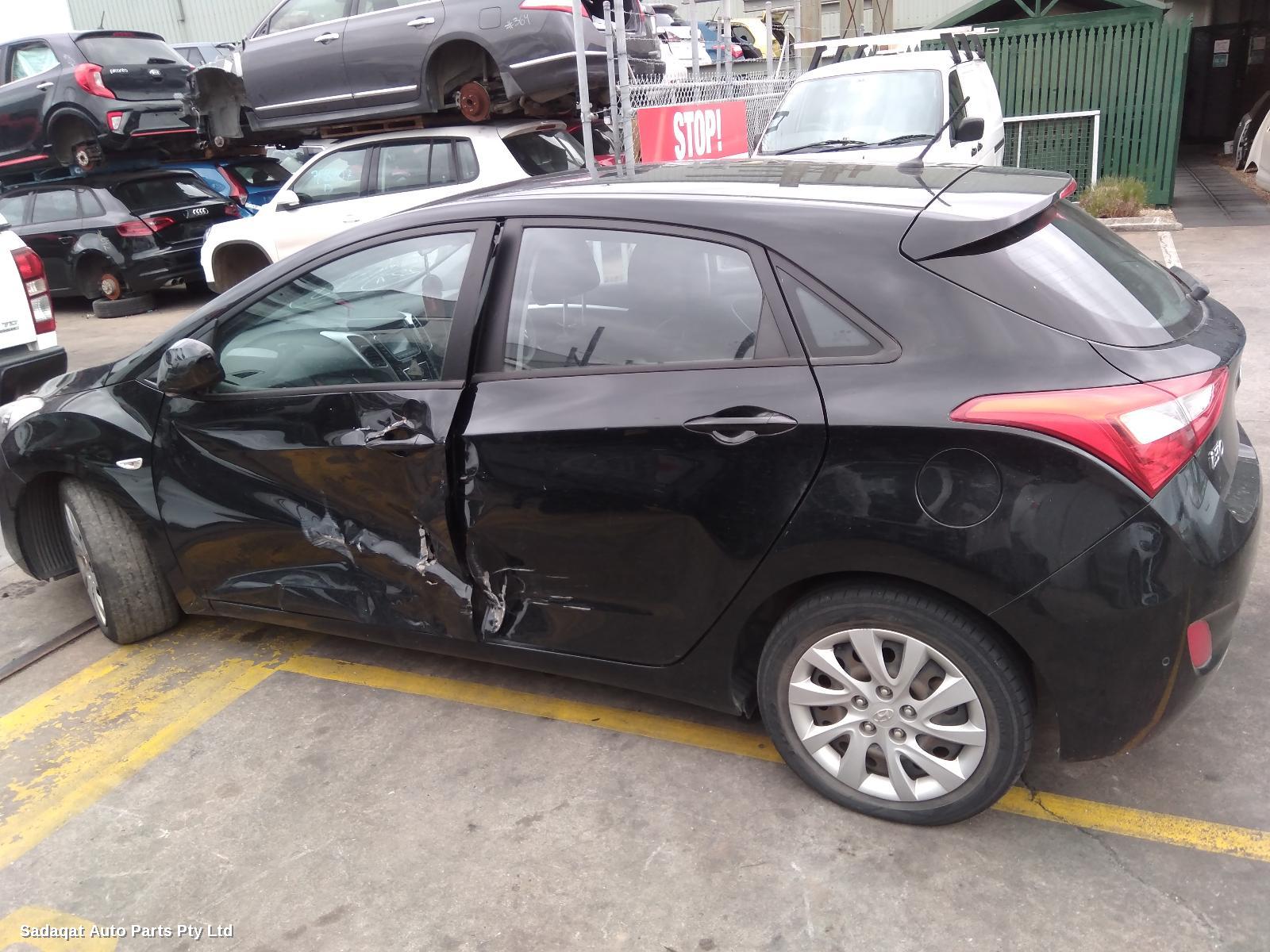 Hyundai I30 Left Door Mirror