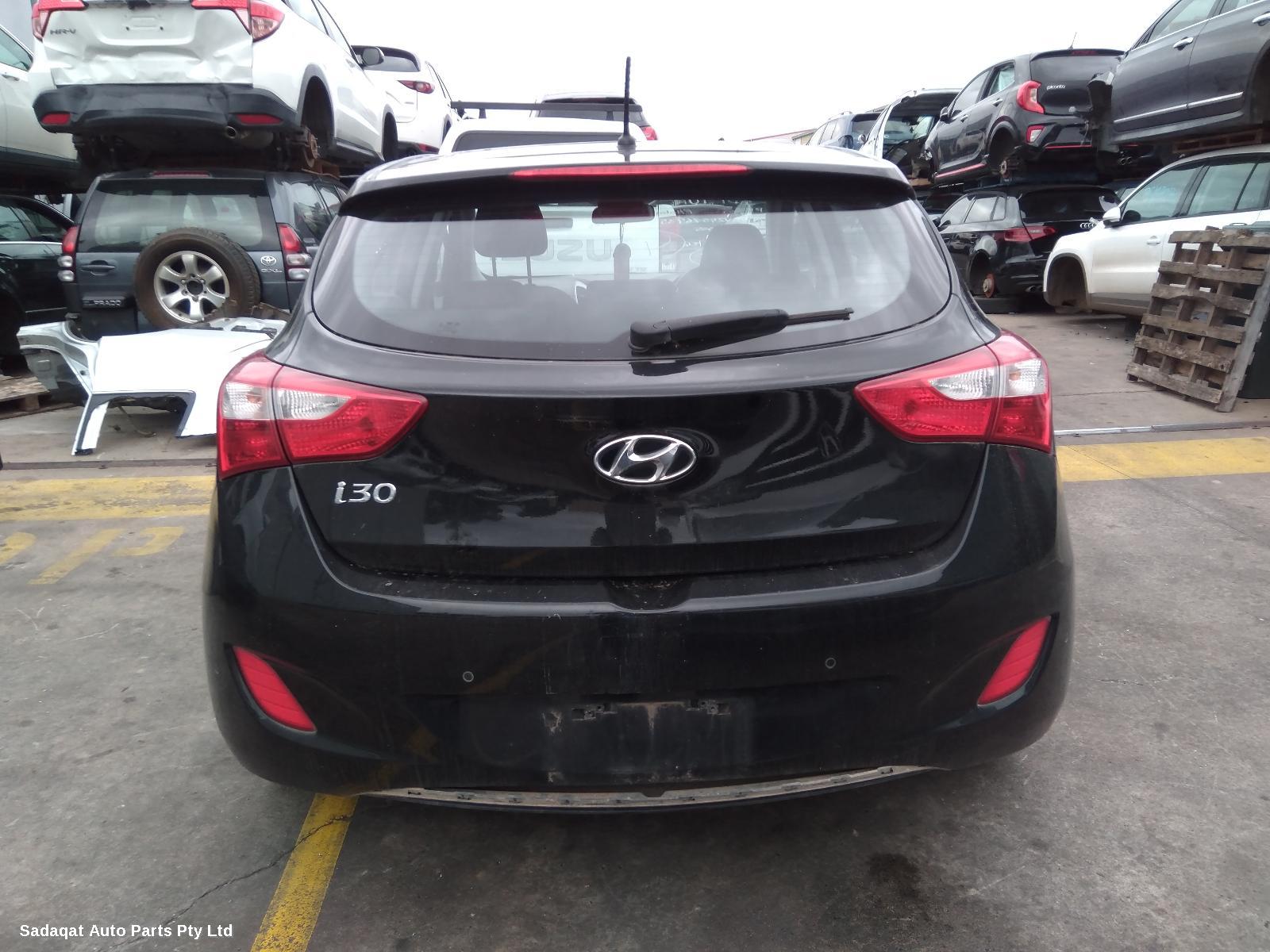Hyundai I30 Left Door Mirror