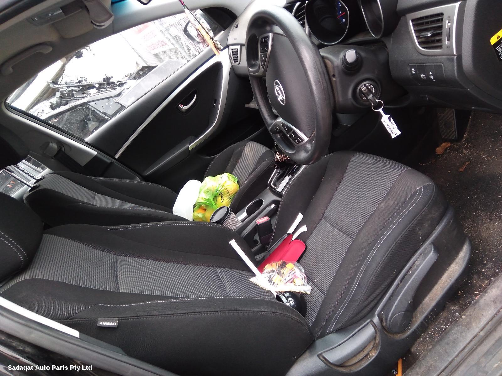 Hyundai I30 Left Door Mirror