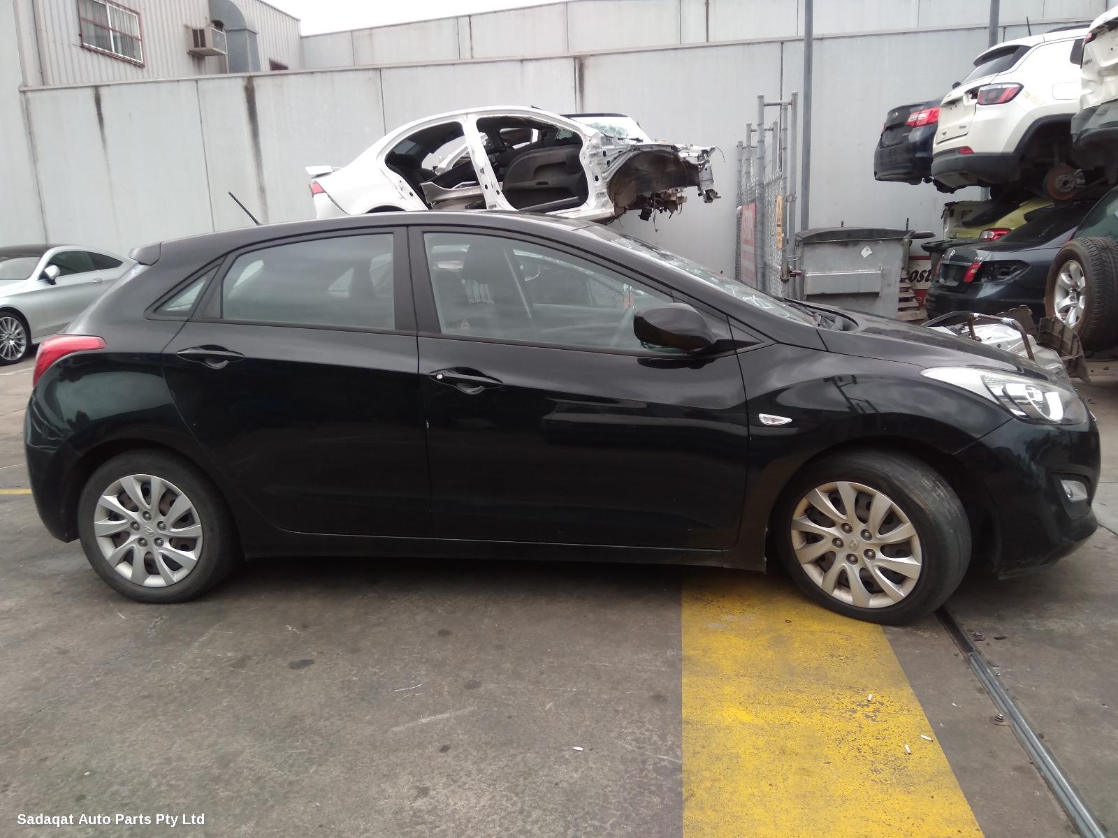 Hyundai I30 Left Door Mirror