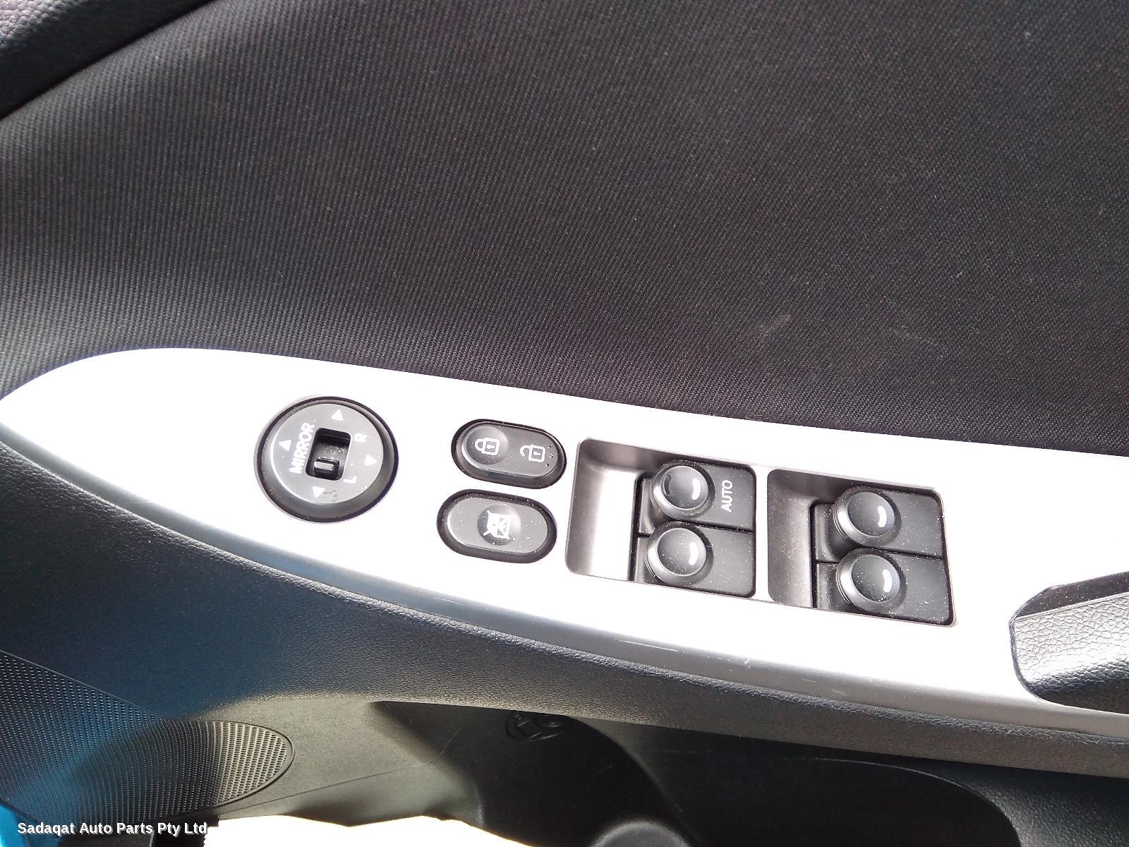 Hyundai Accent Left Guard