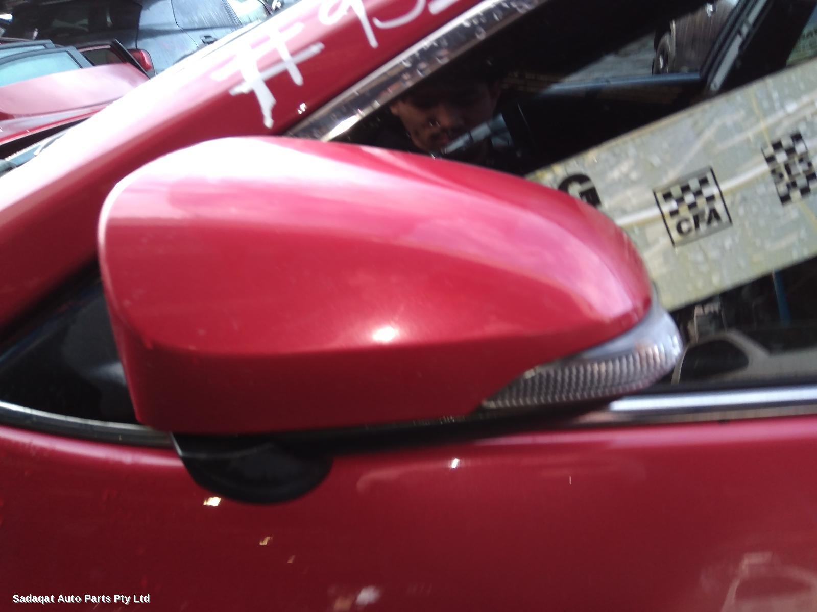 Toyota Aurion Left Door Mirror