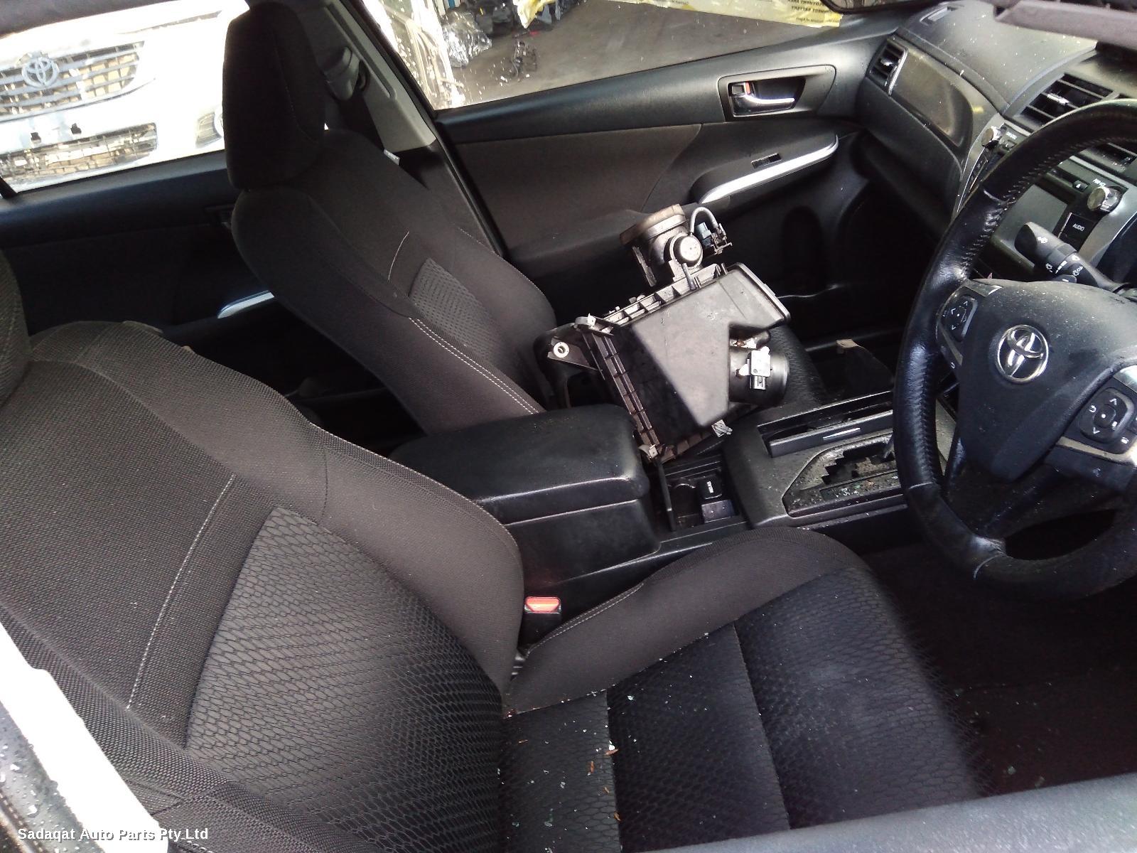 Toyota Aurion Left Door Mirror