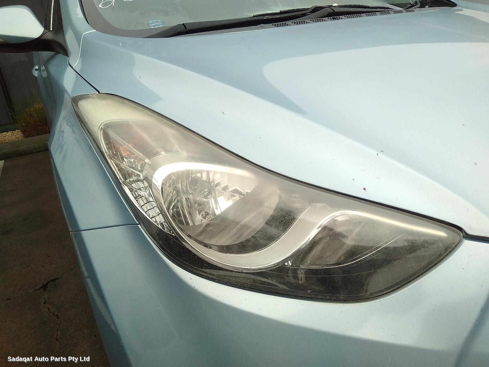 Hyundai Elantra Right Taillight