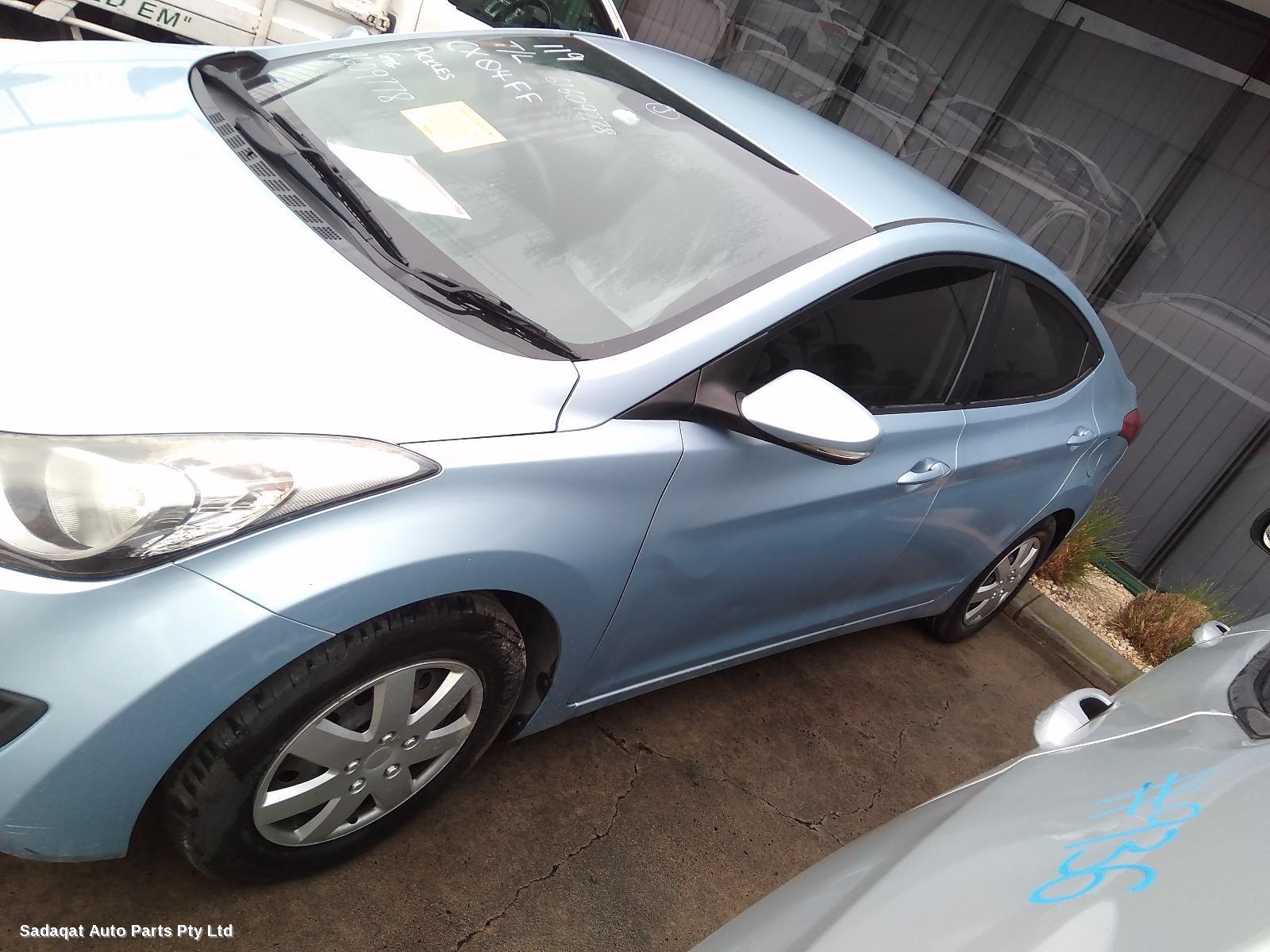 Hyundai Elantra Right Taillight