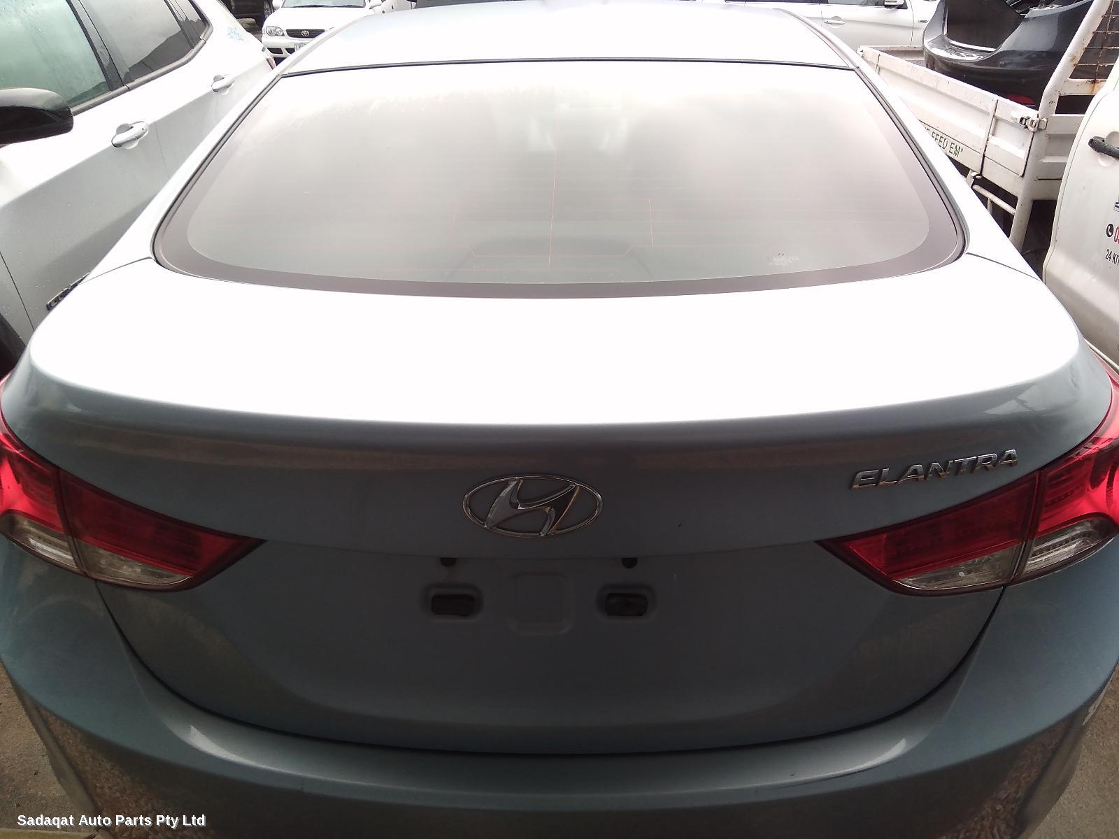 Hyundai Elantra Right Taillight