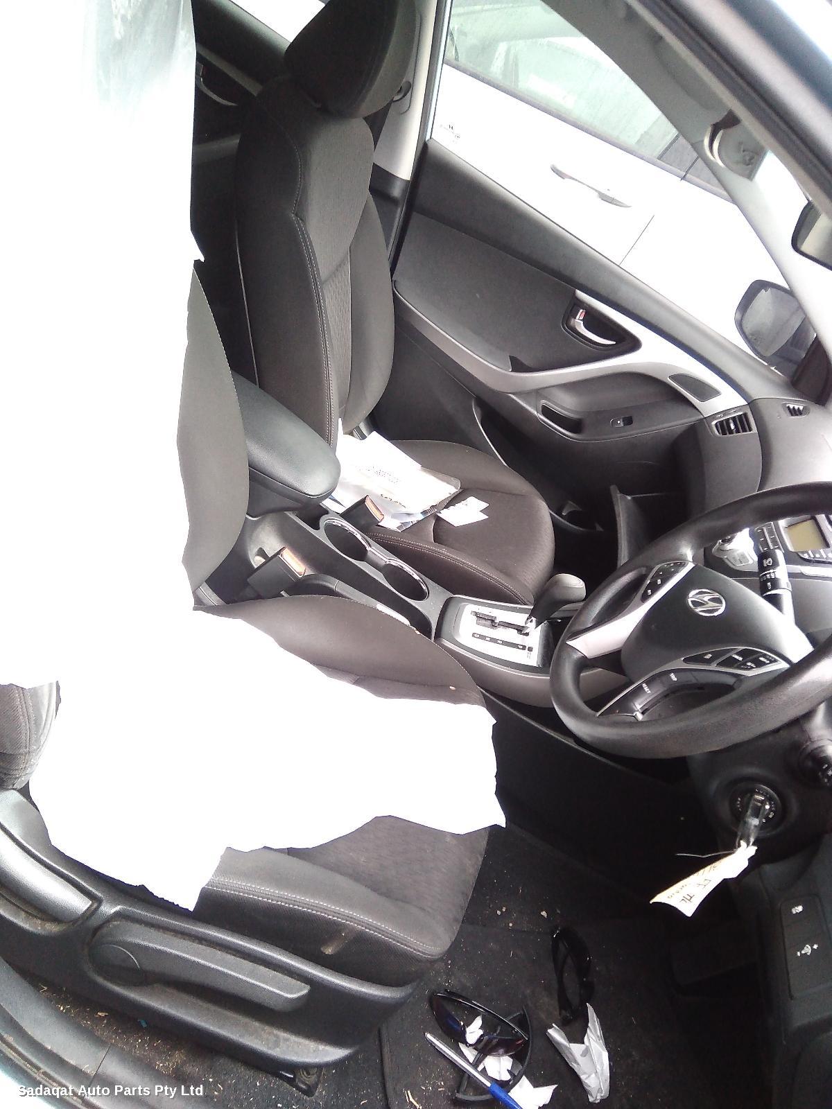 Hyundai Elantra Right Taillight