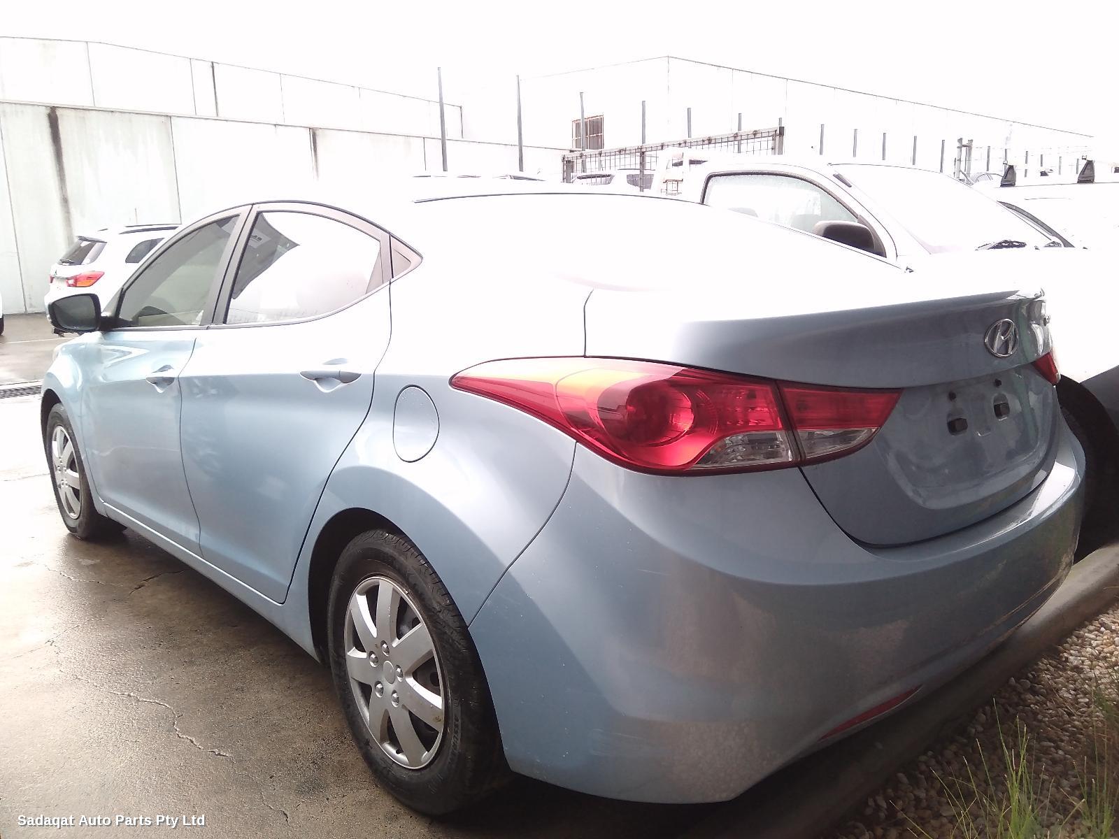 Hyundai Elantra Right Taillight