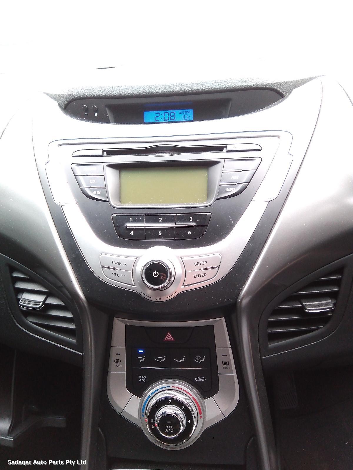 Hyundai Elantra Right Taillight