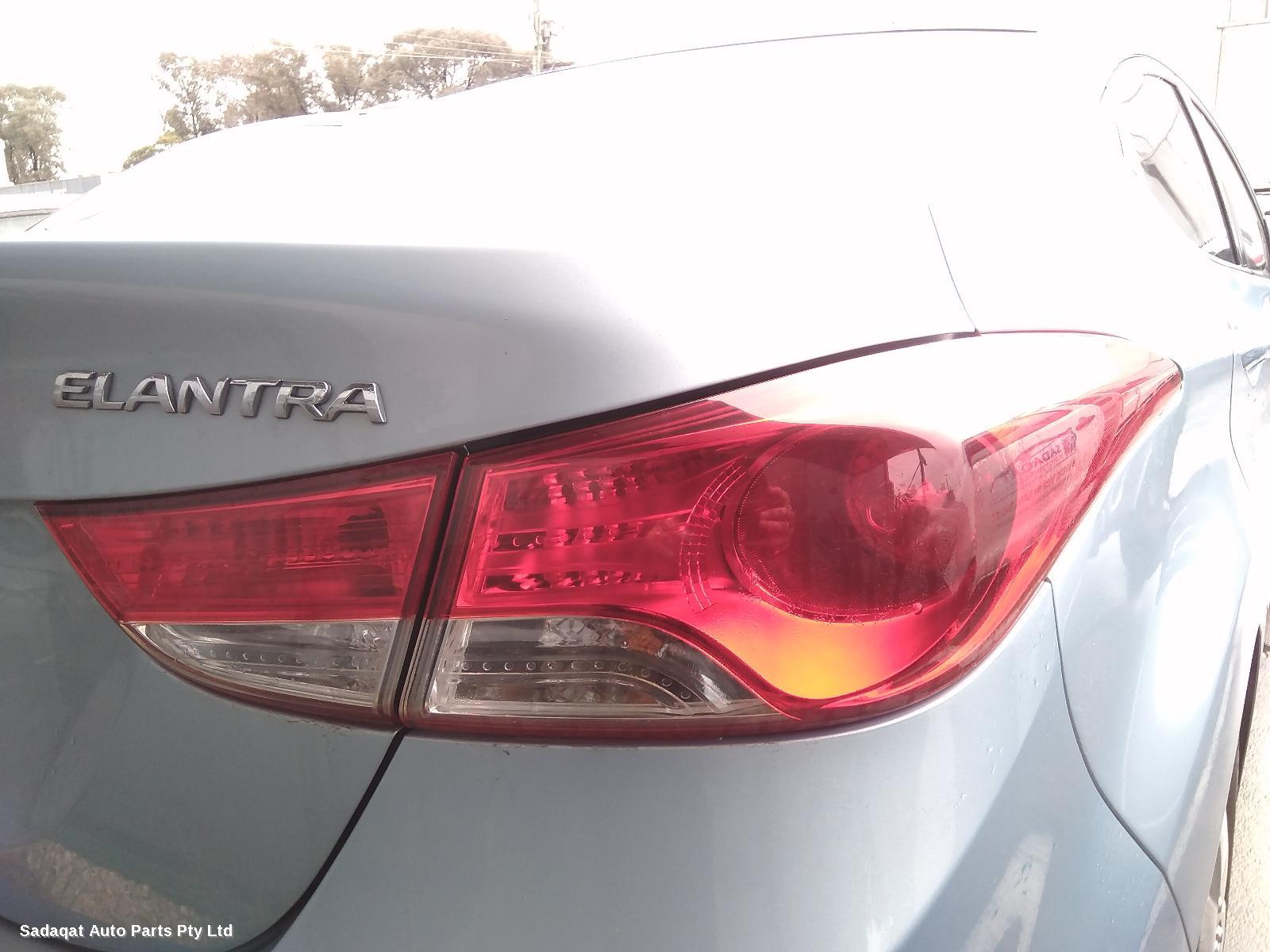 Hyundai Elantra Right Taillight
