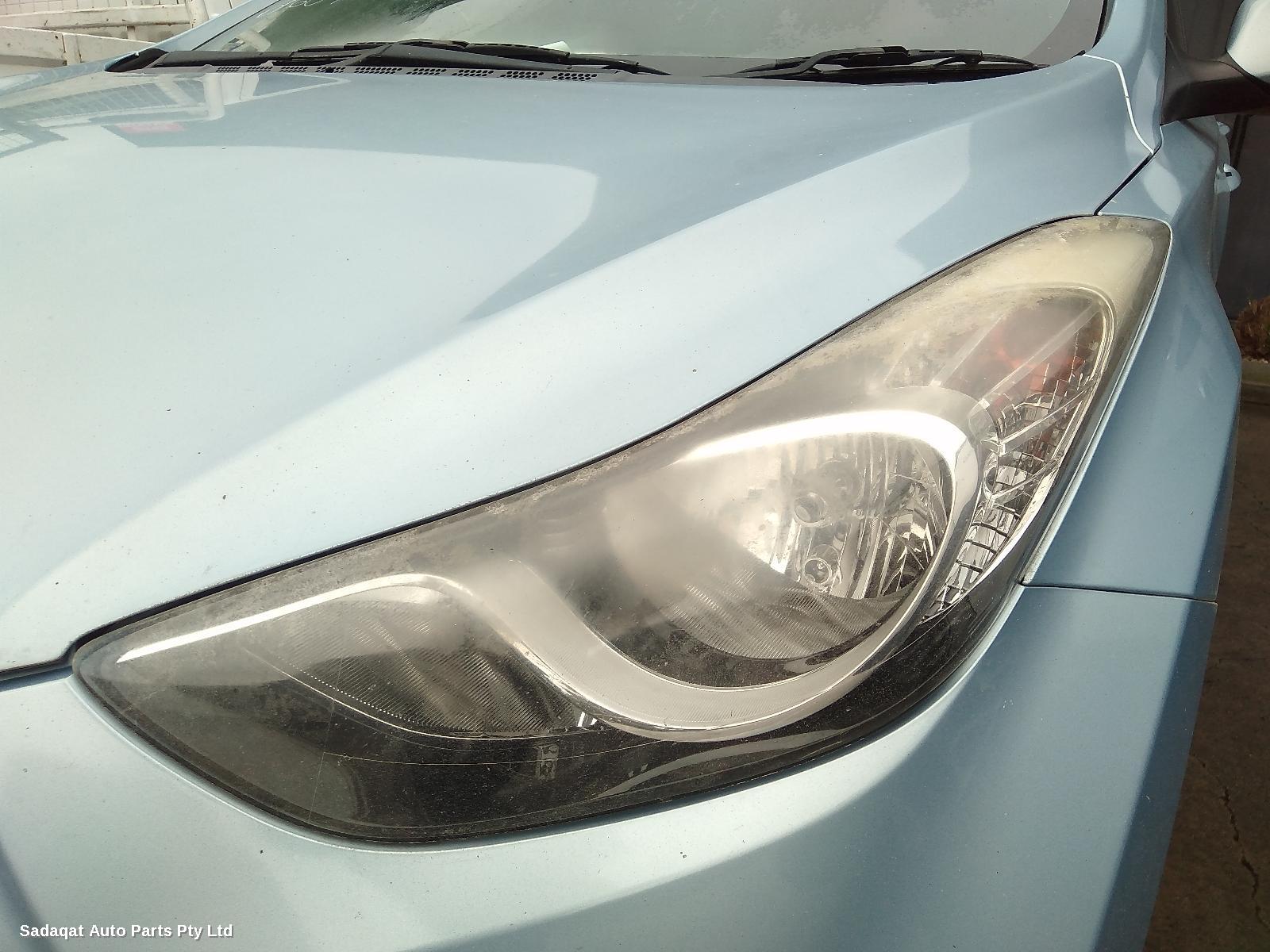 Hyundai Elantra Right Taillight