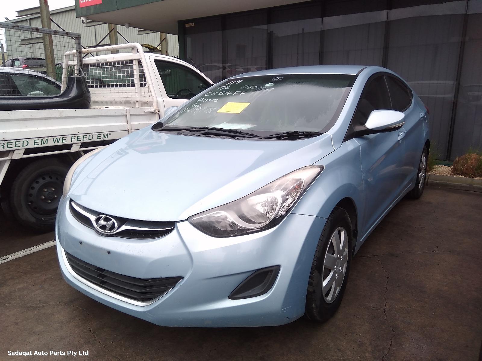 Hyundai Elantra Right Taillight