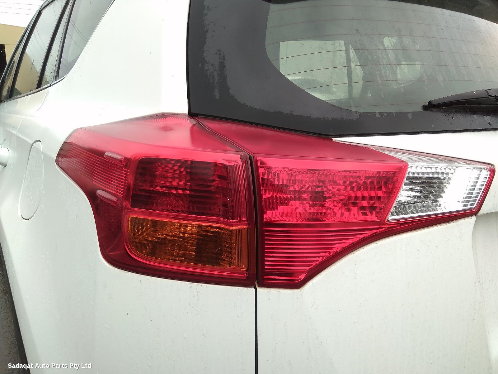 Toyota Rav4 Bonnet Lock/support