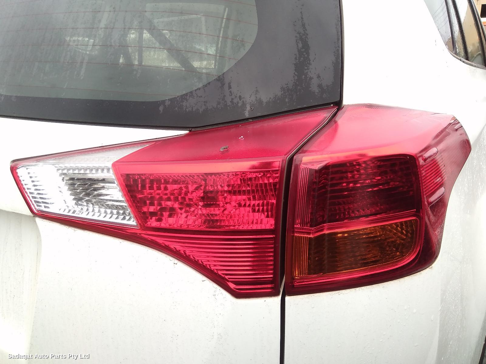 Toyota Rav4 Bonnet Lock/support