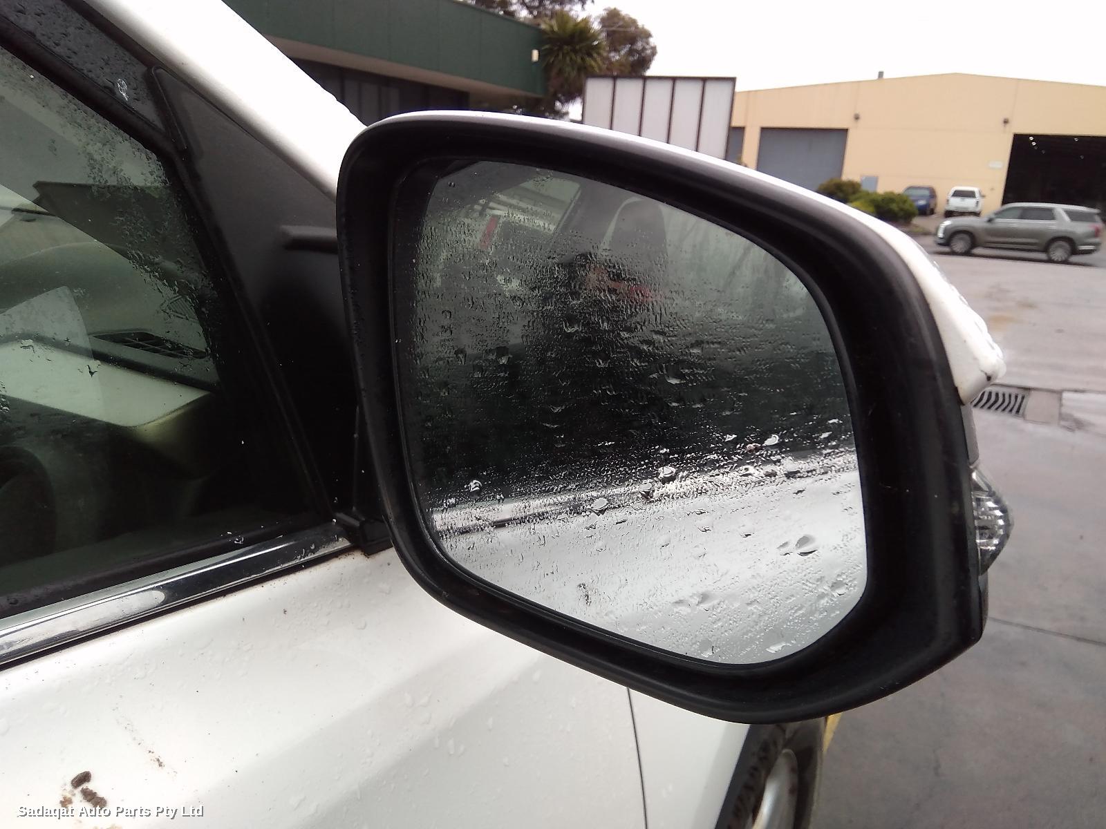 Toyota Rav4 Bonnet Lock/support