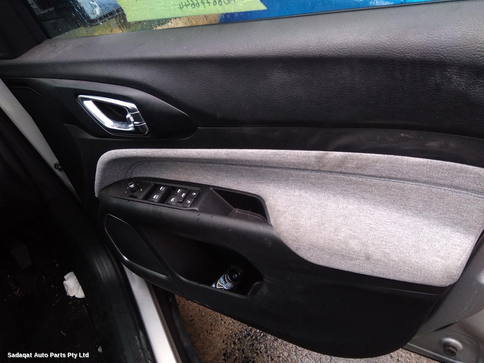 Jeep Compass Radio/cd/dvd/sat/tv