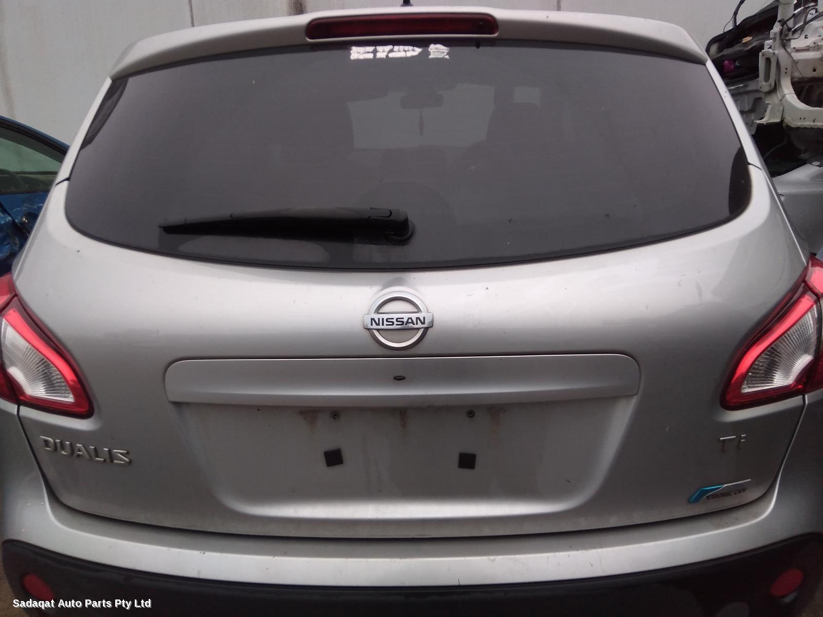 Nissan Dualis Front Seat