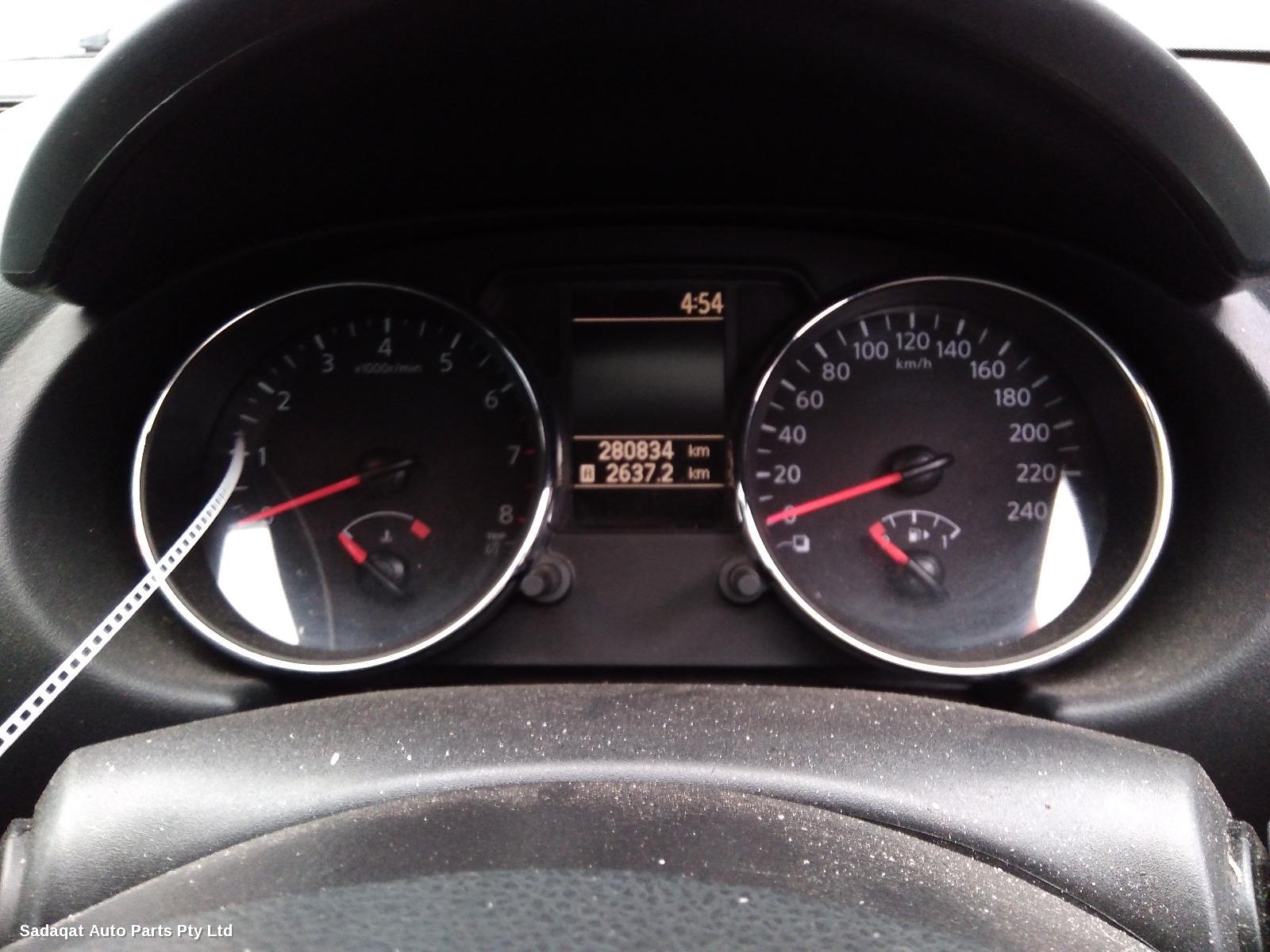 Nissan Dualis Front Seat