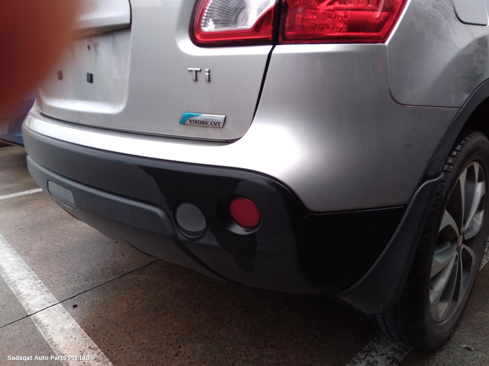 Nissan Dualis Front Seat