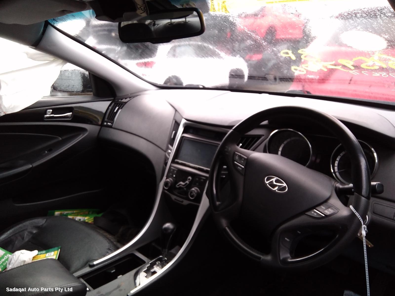 Hyundai I45 Bootlid/tailgate