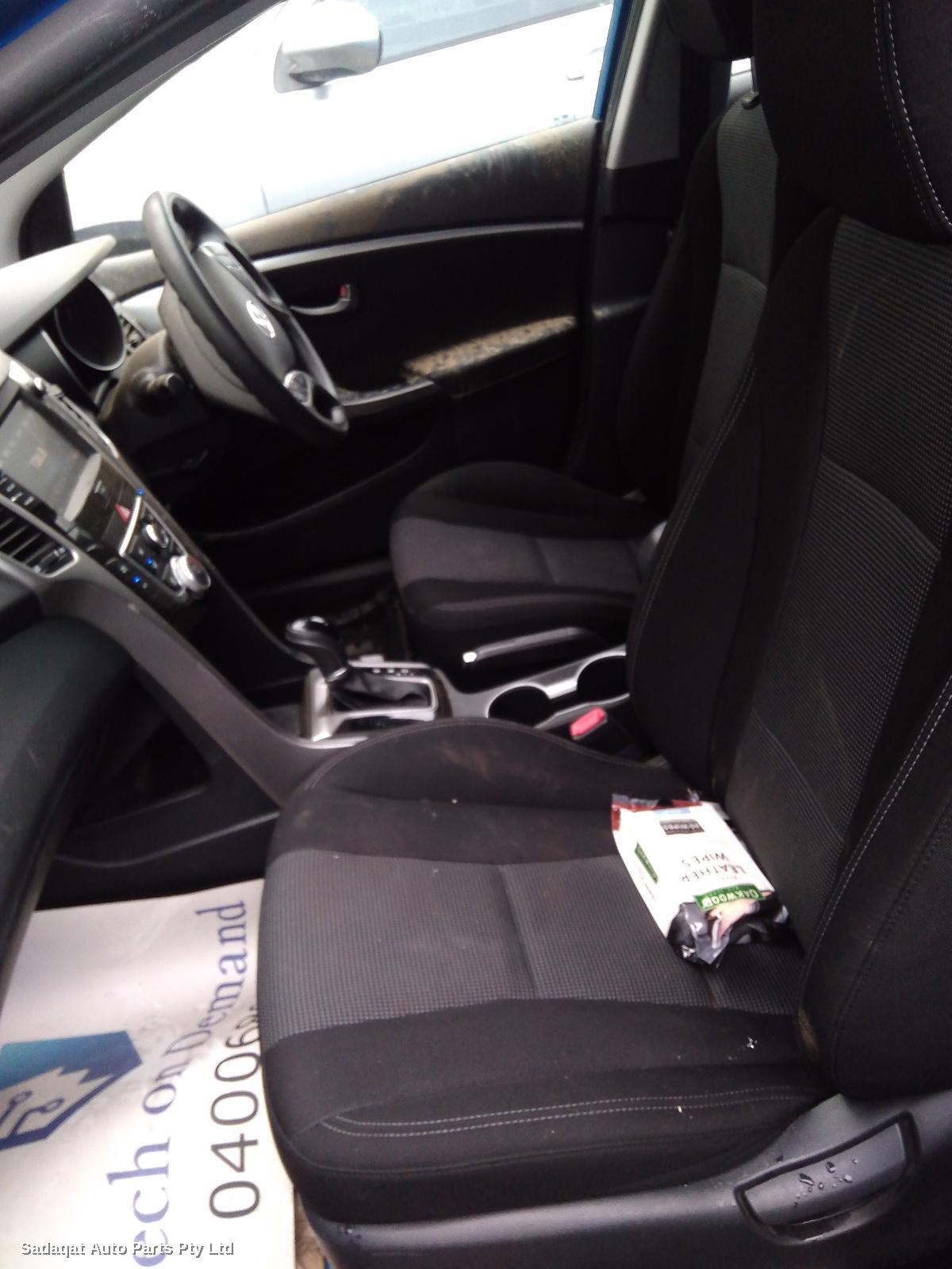 Hyundai I30 Left Door Mirror