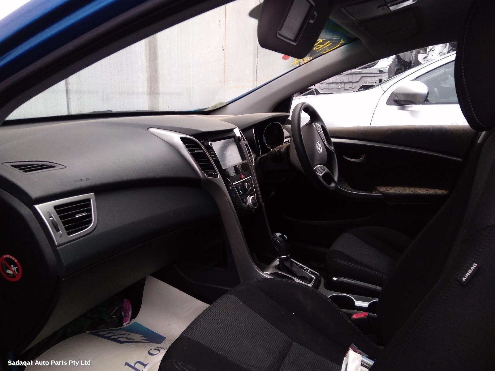 Hyundai I30 Left Door Mirror