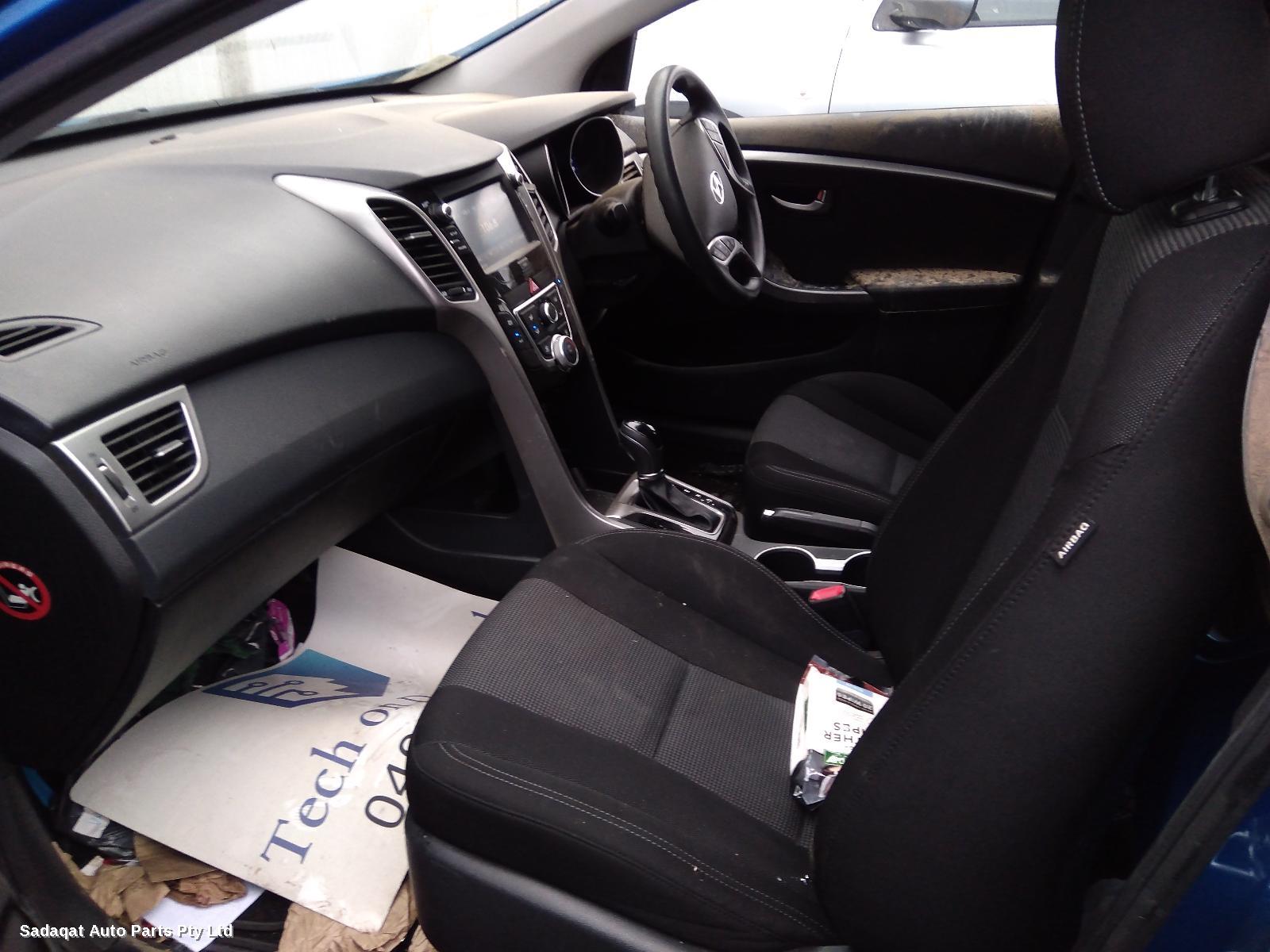 Hyundai I30 Left Door Mirror